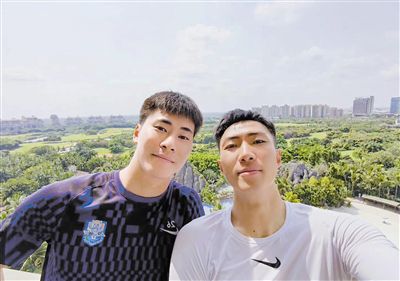 外遇妻子的朋友2